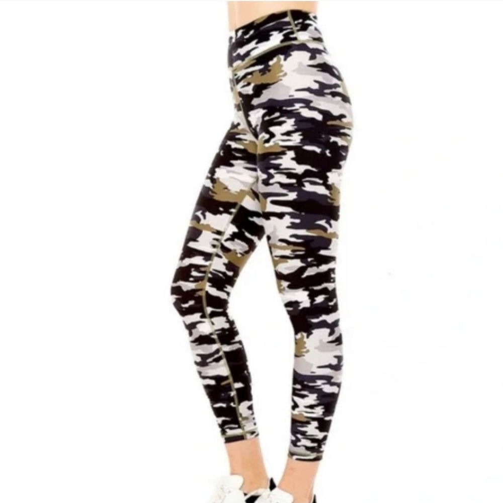 The Upside Pearl Camo Midi Leggings US 6 Ankle‎ Length Athletic Pants Yoga Gym